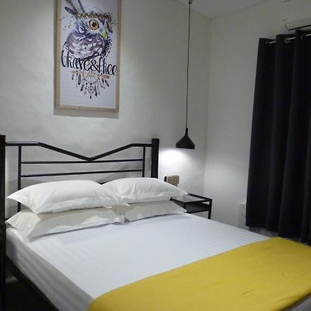 Ola Hostel Malacca Екстериор снимка