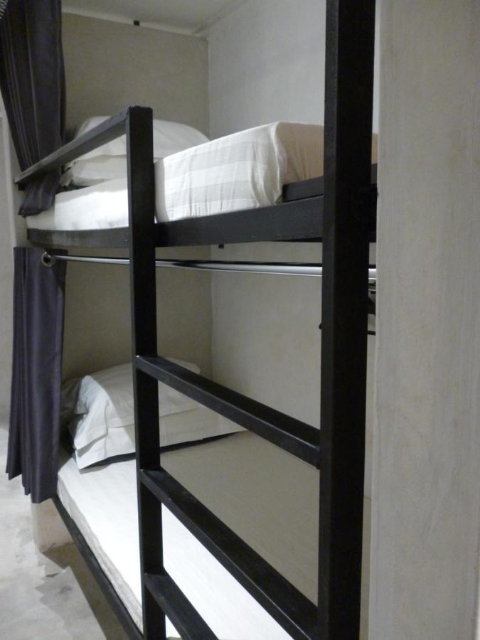 Ola Hostel Malacca Екстериор снимка