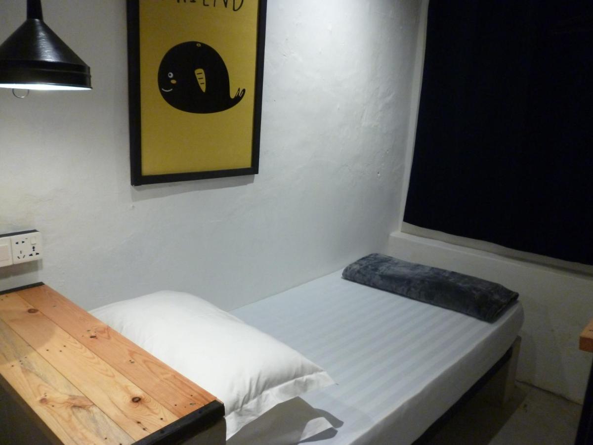 Ola Hostel Malacca Екстериор снимка